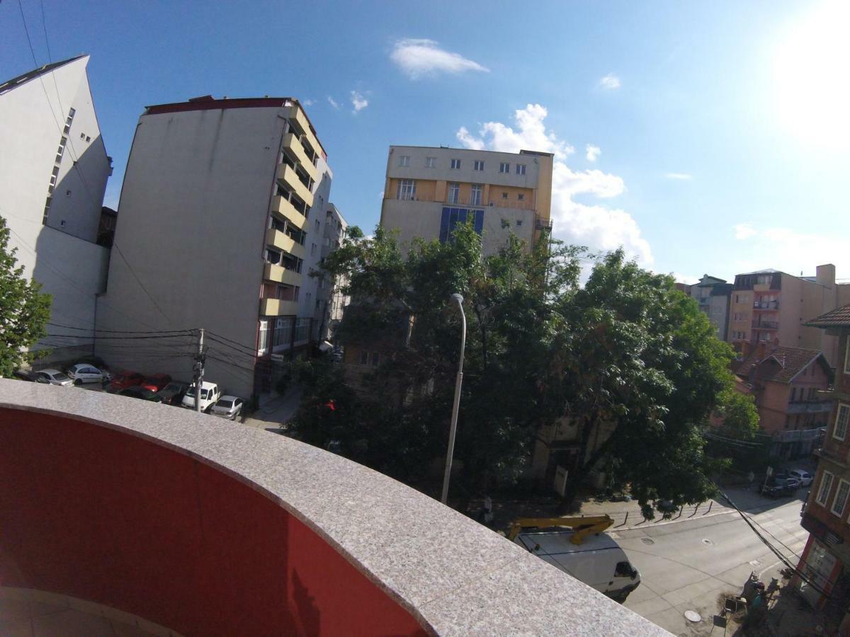 Center Apartment פרישטינה מראה חיצוני תמונה