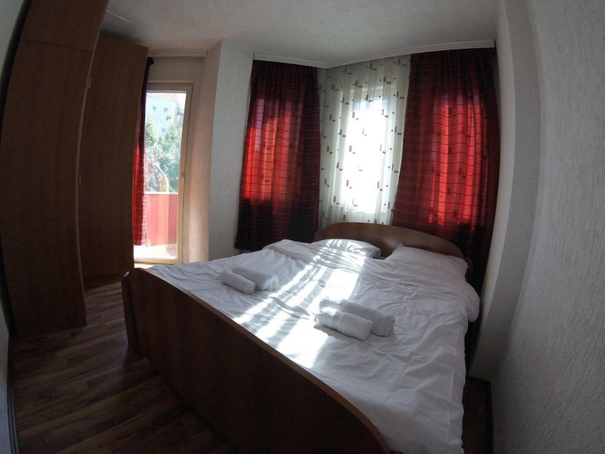Center Apartment פרישטינה מראה חיצוני תמונה